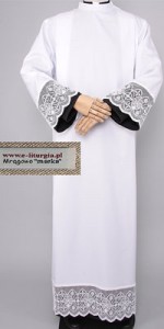 Albs with 18cm Guipure Lace - Lined with Black Fabric - Albs with Guipure Lace - Priests' Albs - Liturgical-Clothing.com